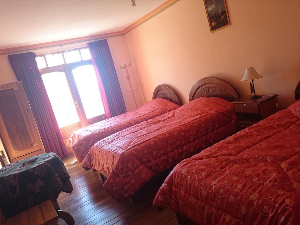Hostal Real Los Andes Del Lago Copacabana  Oda fotoğraf