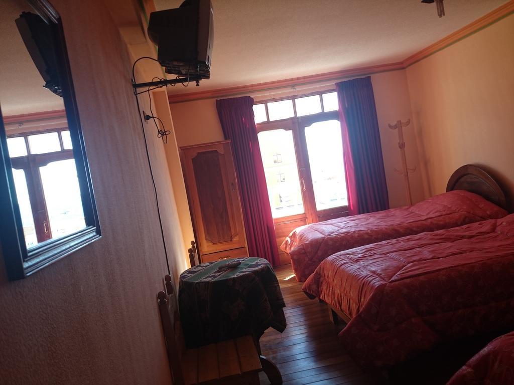 Hostal Real Los Andes Del Lago Copacabana  Oda fotoğraf