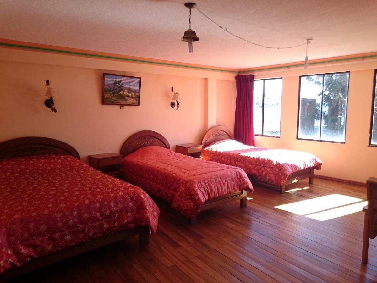 Hostal Real Los Andes Del Lago Copacabana  Dış mekan fotoğraf